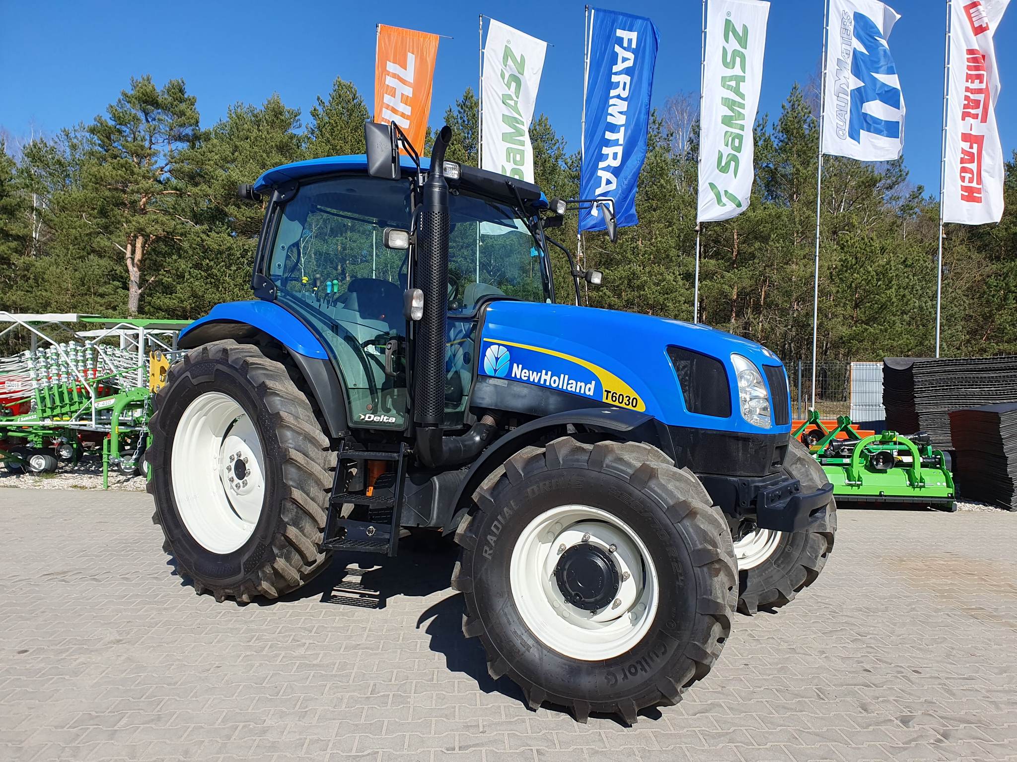 New Holland T6030