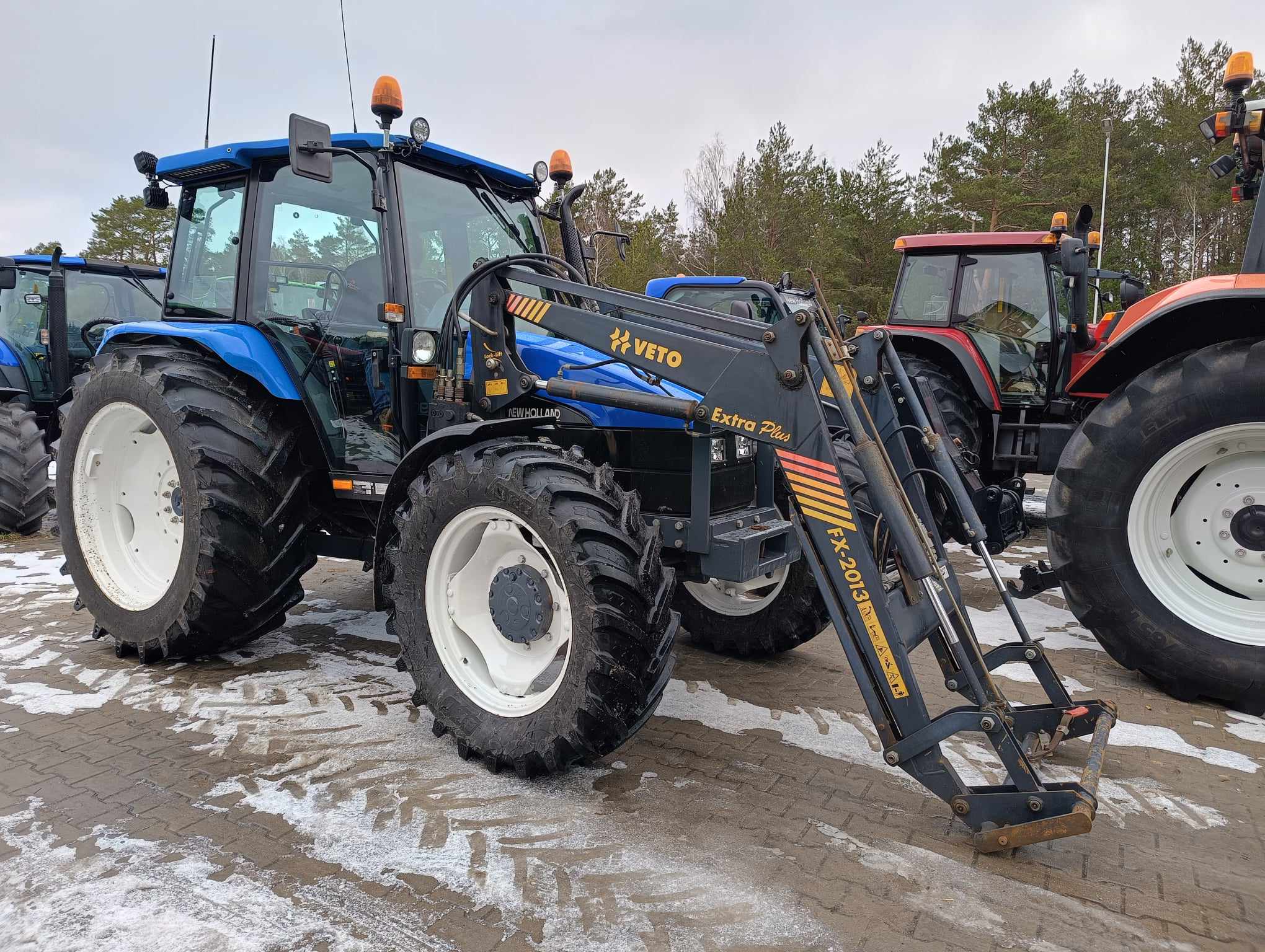 New Holland TL90